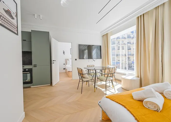Lovely & Exclusive Parisian Flat דירה